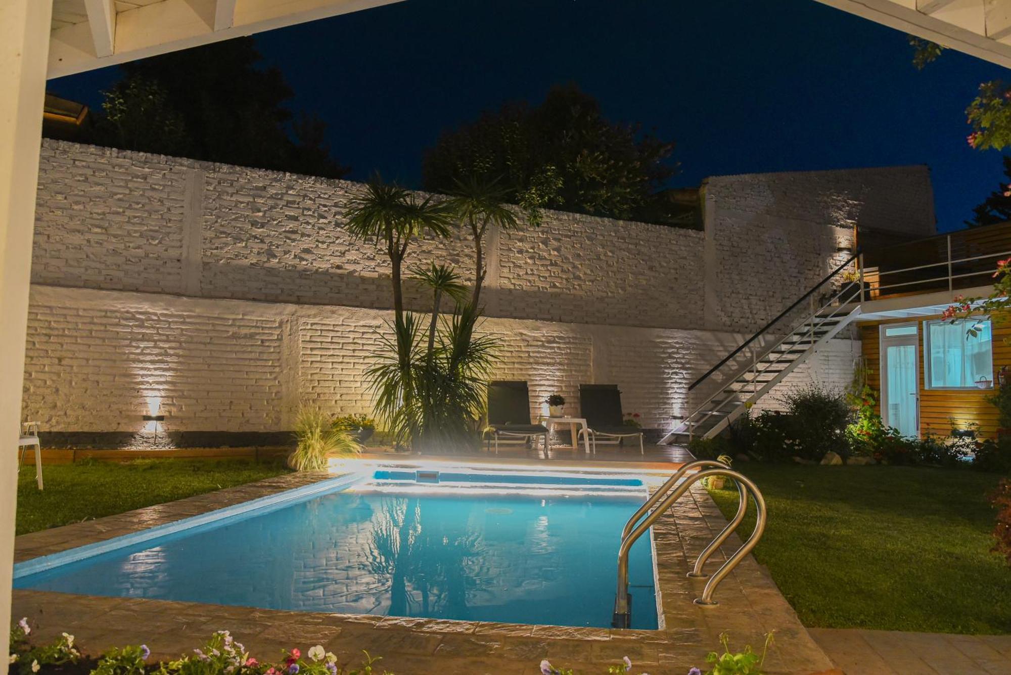 La Morada Petit Hotel Neuquen Exterior photo